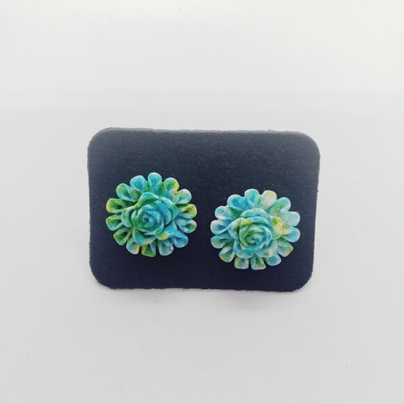 3 pairs of flower earrings - Picture 2 of 4